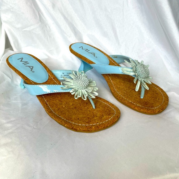 MIA Flower Sandals 7 - Picture 1 of 9